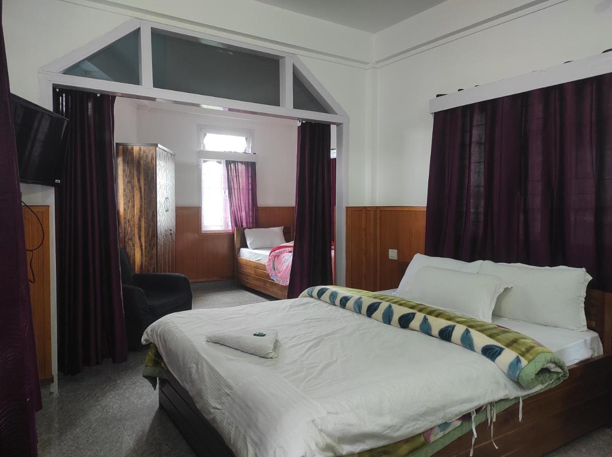 Hotel Tawang Regency Exteriör bild